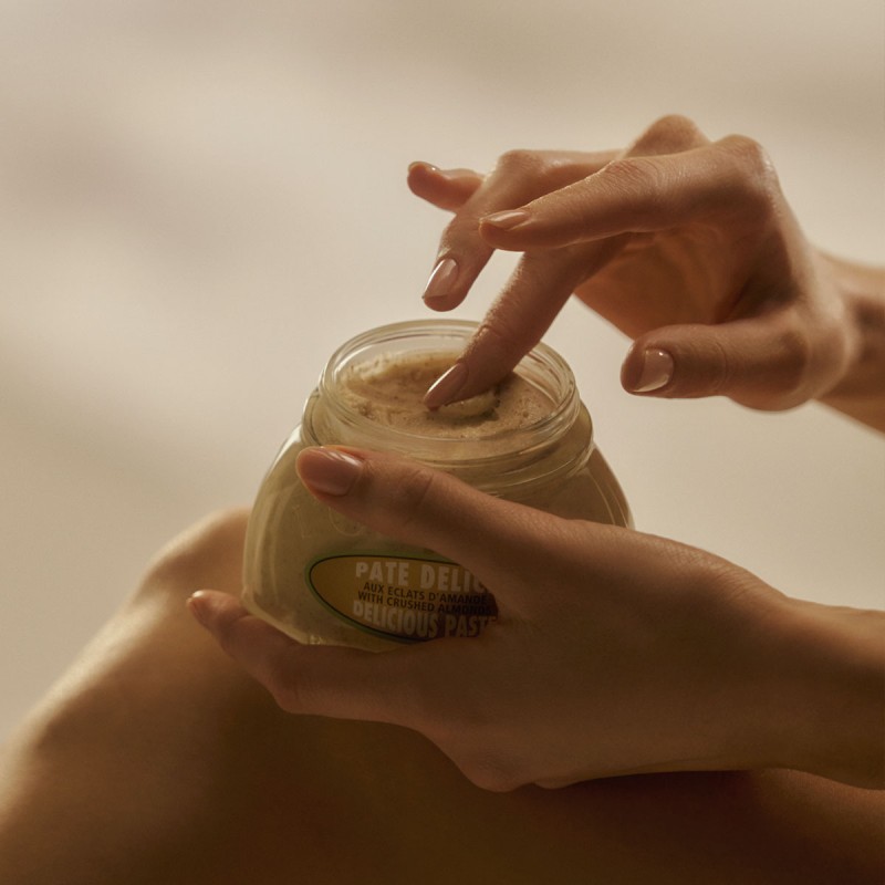 Паста-скраб для тела Миндальная 200 мл