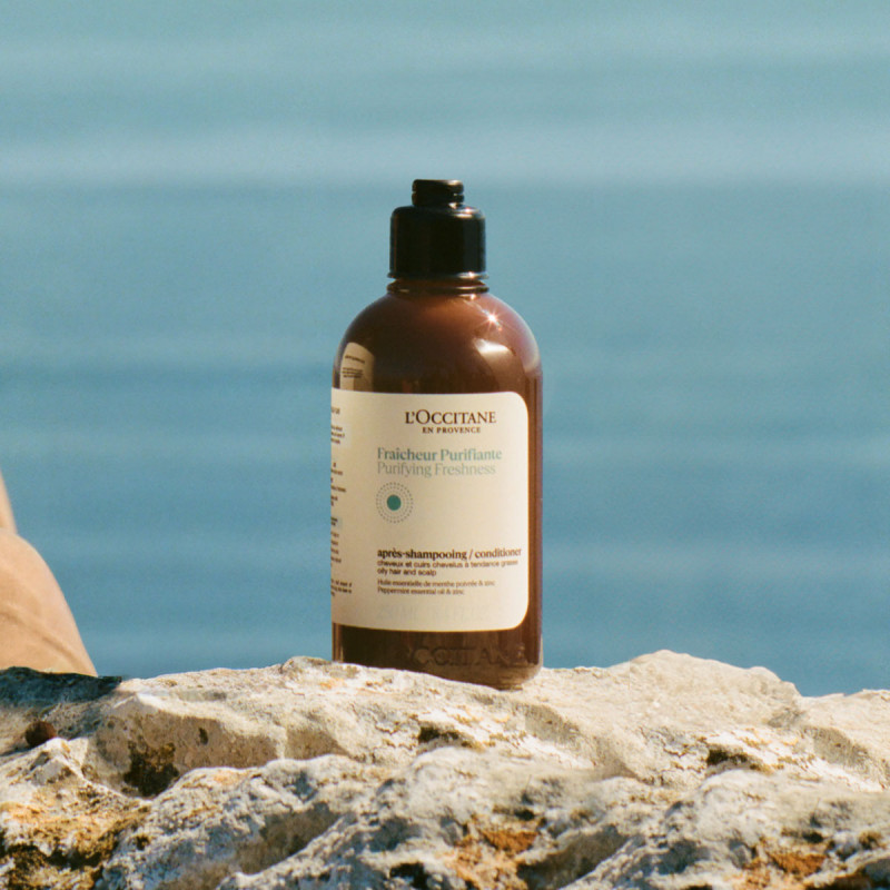 Кондиционер Аромакология Живительная Свежесть 250 мл